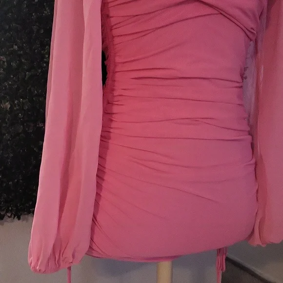 Elegant Pink Ruched Dress - Picture 4 of 7